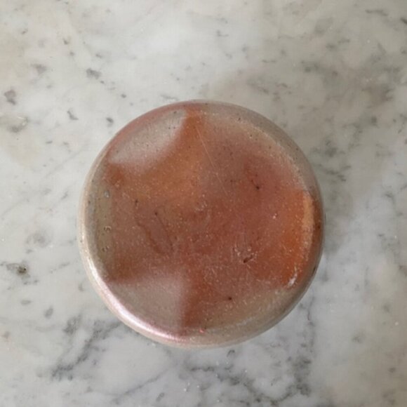 ROWE POTTERY WORKS Vintage Salt Glazed Blue Heart Pattern 1991 Crock 2 Cup - Picture 11 of 16